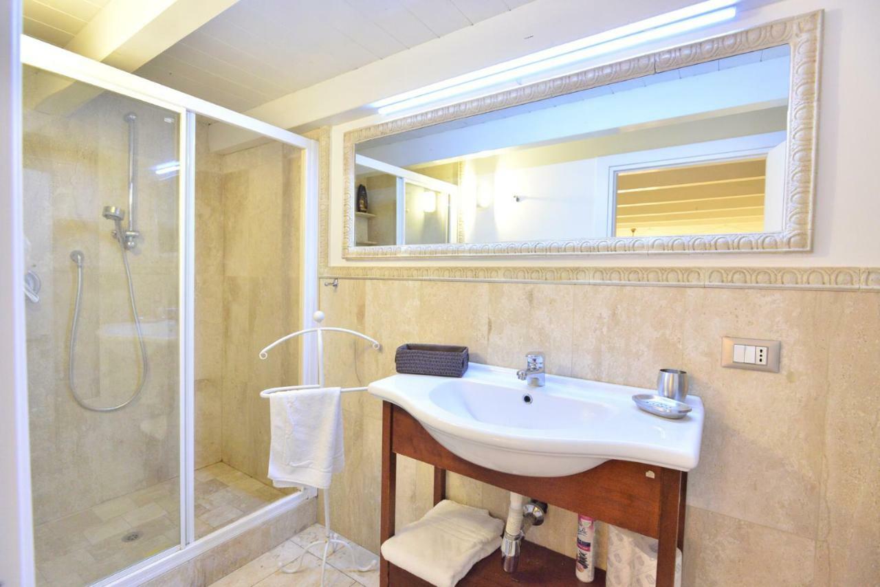 Izzhome Full Center Cozy Cagliari Luaran gambar